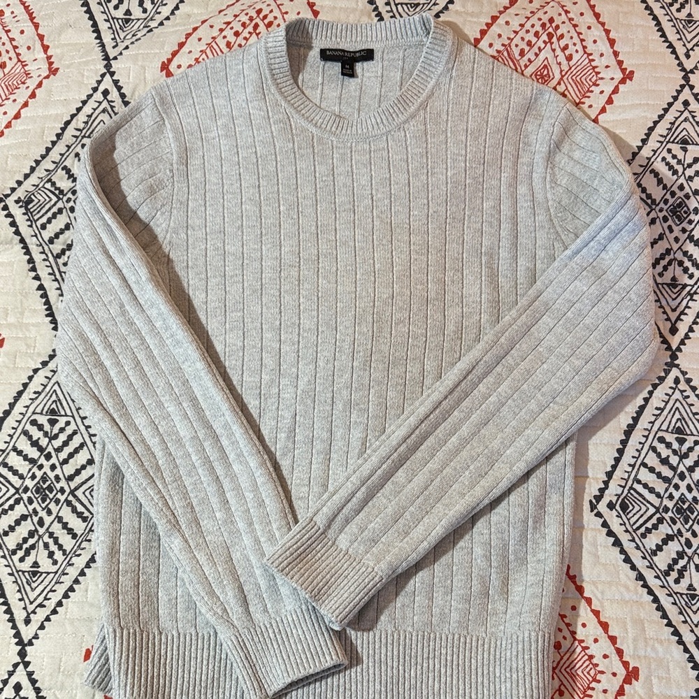 Banana Republic Light Gray Ribbed Crewneck Sweater